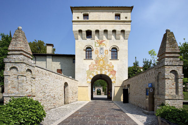 torrione-di-ingresso_Sesto-al-Reghena